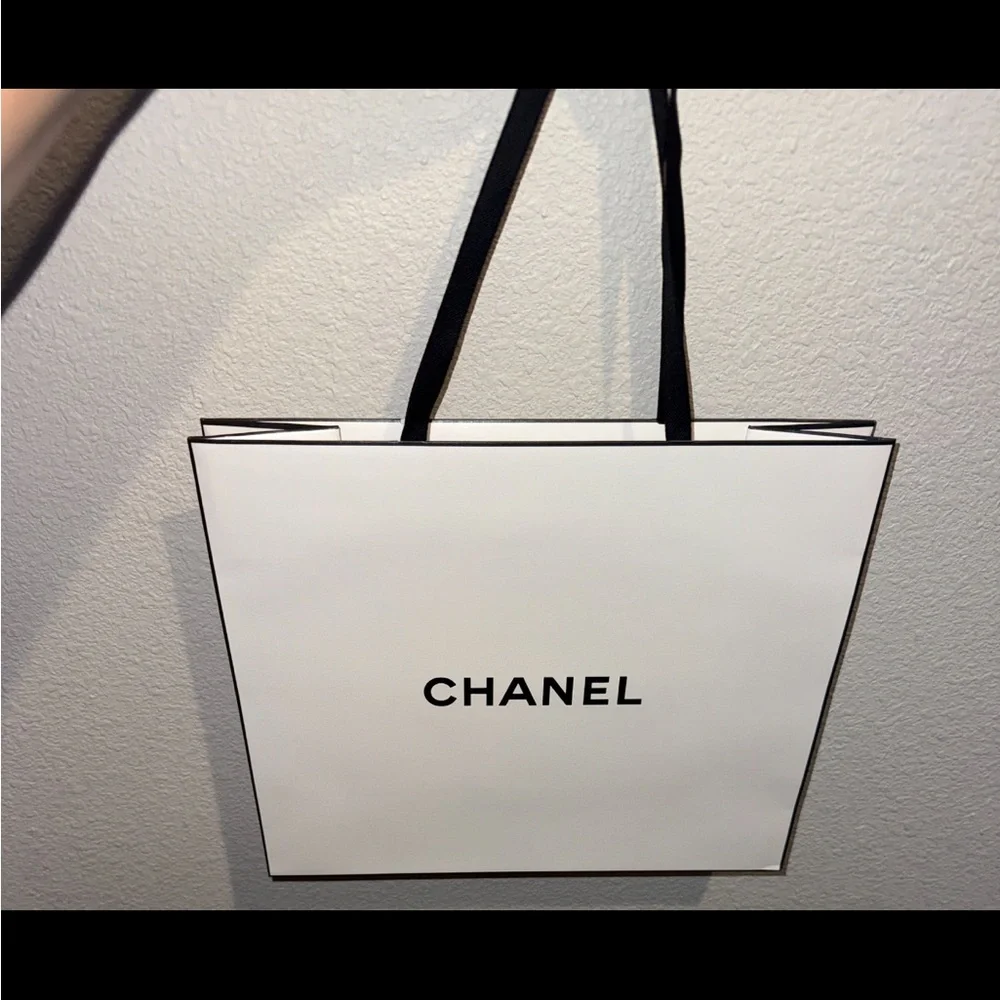 New Chanel White Tote gift Bag with gift box not in the picture